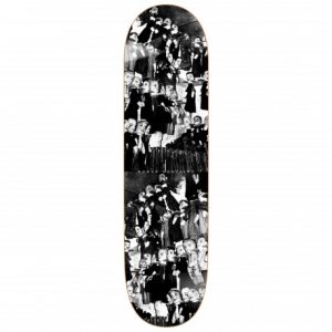 photo de la planche de skateboard roman gonzalez puppet storage