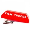 film-trucks-curb-wax Image de la wax film skate curb