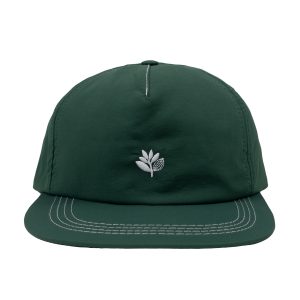 photo de la casquette magenta plant nylon snapback green