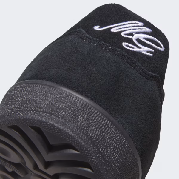 Chaussure_Aloha_Super_Noir_JQ1042_42_detail