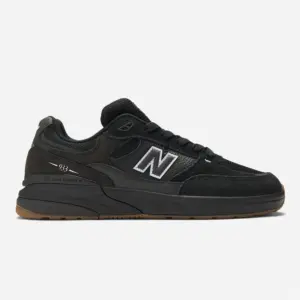 photo des chaussures de skateboard new balance 933 nap