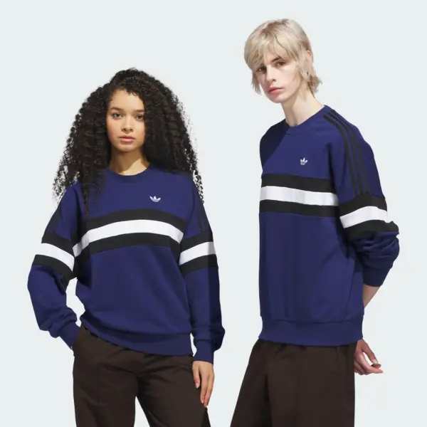 SKATEBOARDING_VINTAGE_INSPIRED_CREWNECK_SWEATSHIRT_Blue_KD1165_20_01_model