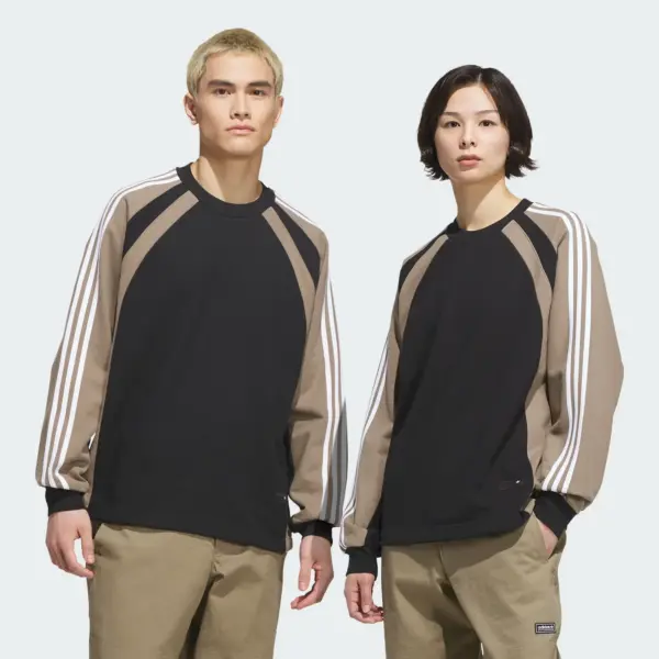 Sweat-shirt_FS_CREWNECK_noir_KR9860_20_01_model