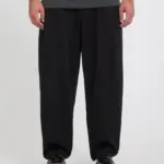 photo du pantalon volcome holter pleat pant black