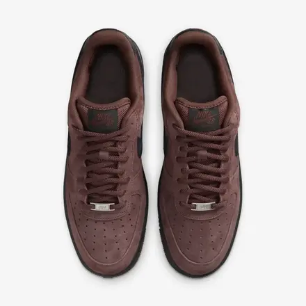 nike-sb-air-force-1-low-light-chocolate-black-sample-hm8517-201-of-4