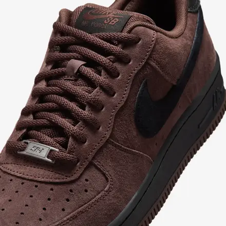nike-sb-air-force-1-low-light-chocolate-black-sample-hm8517-201-of-7