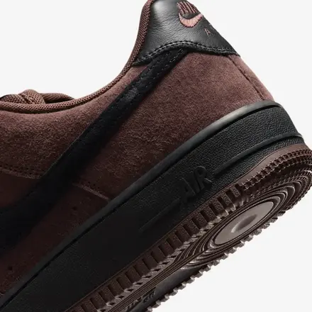 nike-sb-air-force-1-low-light-chocolate-black-sample-hm8517-201-of-8