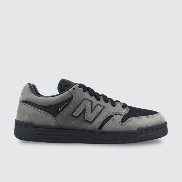 New-Balance-Numeric-480-Gore-Tex-Charcoal-Black-GTX-Side-999x999 photo de la chaussure de skateboard new balance 480 gtx gore tex